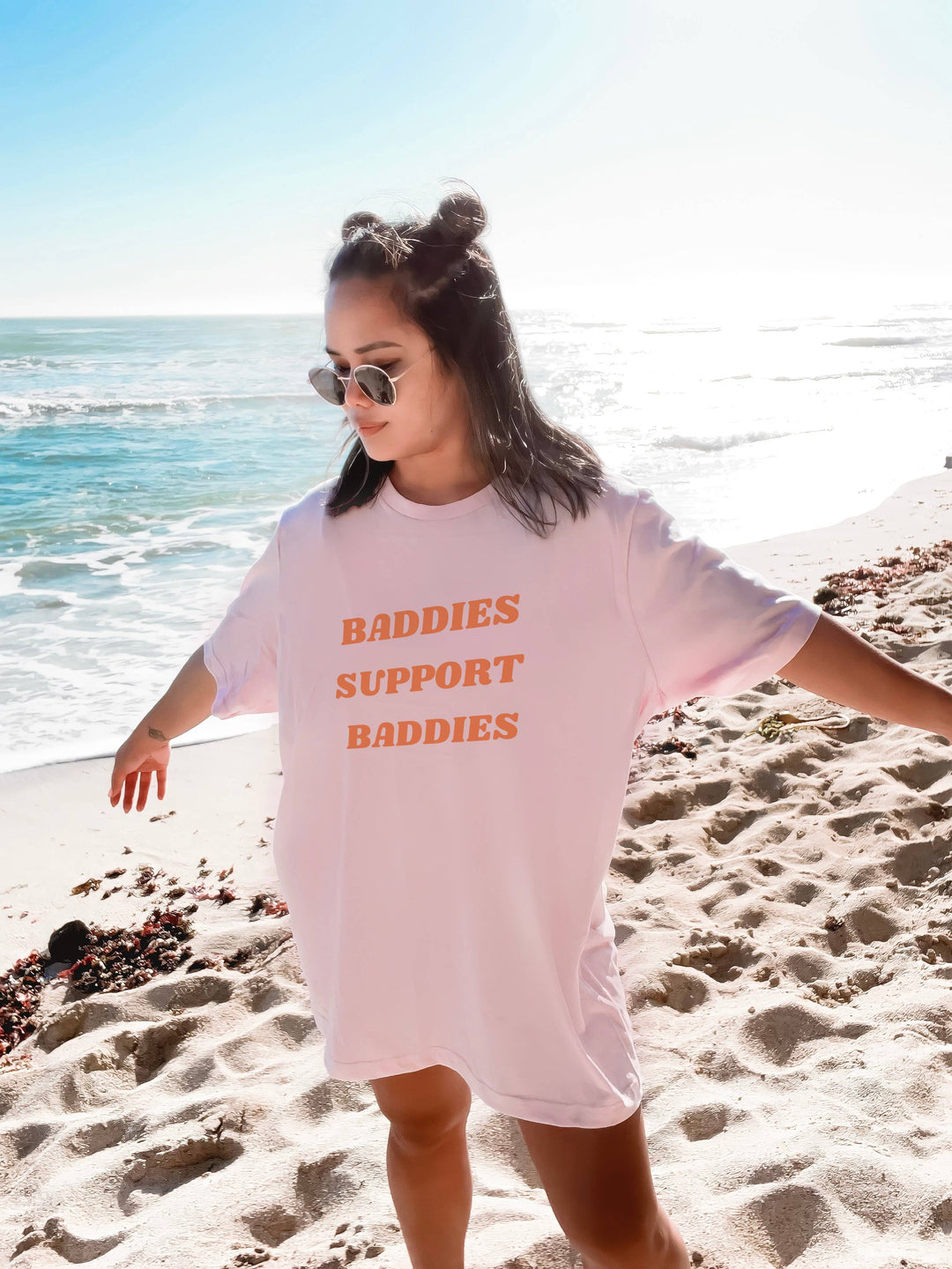 BADDIES SUPPORT BADDIES GRAPHIC TEE