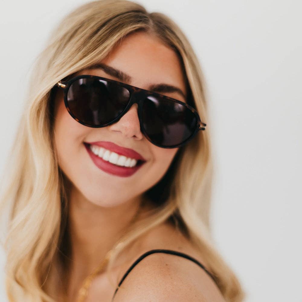 Retro Oval Flat Aviator Sunglasses